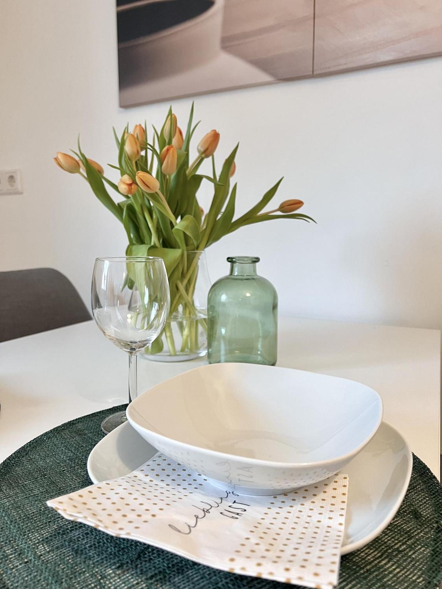 Sapphire Apartment: Free Parking + Netflix + Bathtub Эссен Экстерьер фото